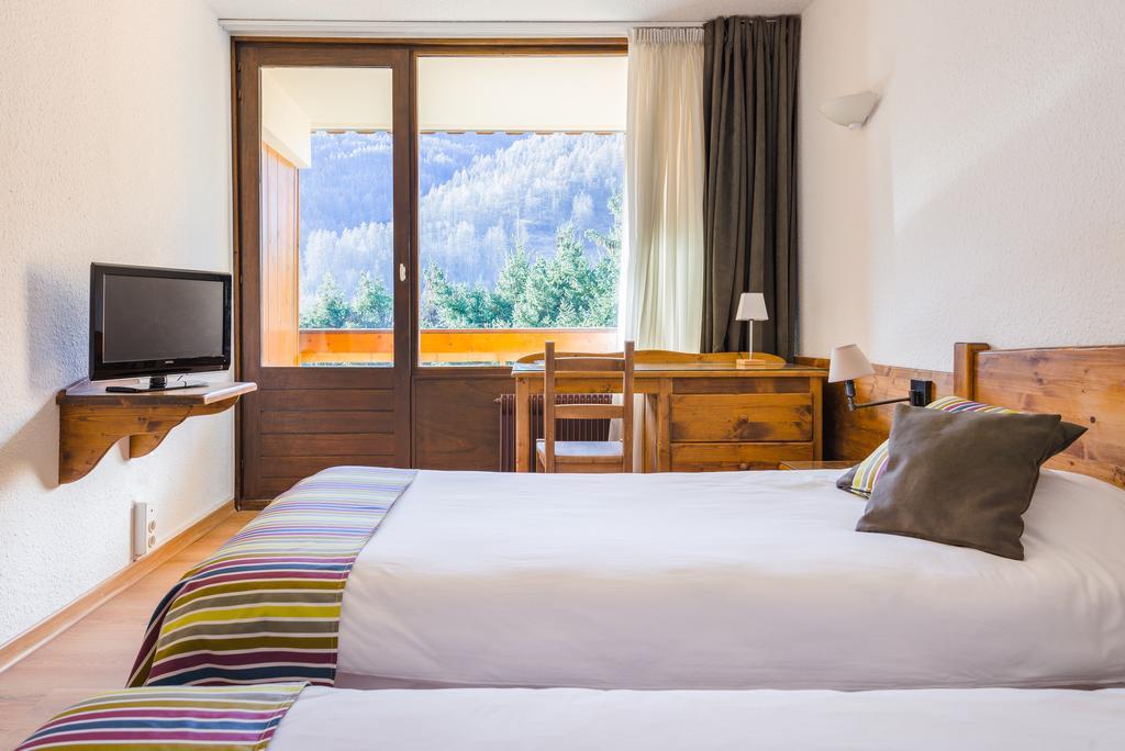 Hotel Plein Sud Serre Chevalier Exterior photo